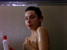 Полностью голая Елена Полякова в фильме «Парниковый эффект» фото #6