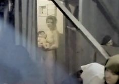 Елена Попова снялась голой в фильме «Самостоятельная жизнь» фото #12