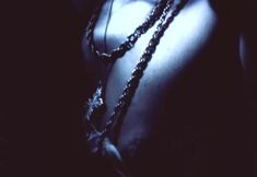 Голая грудь Елены Прокловой в фильме «Идеальное преступление» фото #2