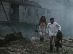 Елена Смолина засветила грудь в сериале «Конь Белый» фото #12