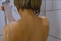 Голая грудь Елены Яковлевой в сериале «Каменская 4» фото #1