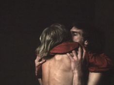 Елена Яковлева засветила грудь в фильме «Русская рулетка»