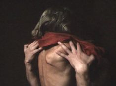 Елена Яковлева засветила грудь в фильме «Русская рулетка»