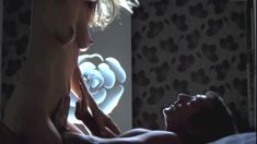 Жюли Гайе снялась голой в фильме «Влюблённая» фото #12