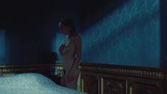 Полностью голая Жюли Соколовски в фильме «Хадевейх» фото #13