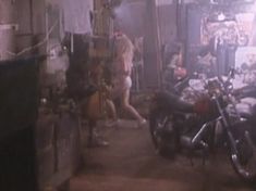 Злата Смирнова-Солодовникова показала голые сиськи в фильме «Зефир в шоколаде» фото #7