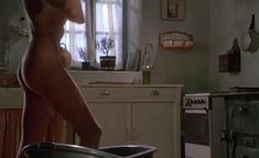 Полностью голая Изабель Аджани в фильме «Убийственное лето» фото #2