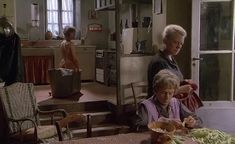 Полностью голая Изабель Аджани в фильме «Убийственное лето» фото #5