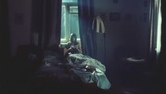 Красотка Ингеборга Дапкунайте показала грудь в фильме «Подмосковные вечера» фото #1