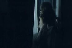 Ирина Алферова показала голую грудь в фильме «Любовные письма с подтекстом» фото #4