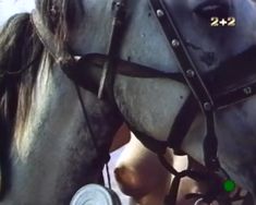 Ирина Дорошенко снялась голой в фильме «Иван и кобыла» фото #5