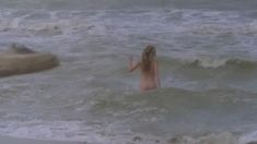 Ирина Патракова снялась голой в фильме «Мифы моего детства» фото #19