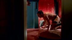 Полностью голая Ирина Потапенко в фильме «Реванш» фото #6