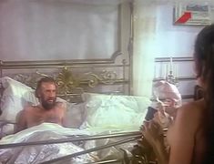 Голая грудь Иселы Вега в фильме «Грибной человек» фото #3