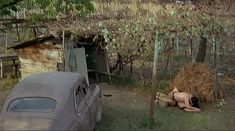 Ия Парулава показала голую грудь в фильме «Грузинский виноград» фото #19