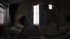 Голая грудь Кадии Сараф в сериале «По ту сторону» фото #4