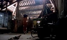 Полностью голая Карла Романелли в фильме «Чувственная медсестра»