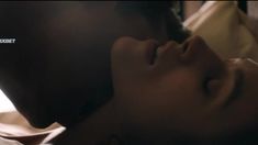 Кира Найтли оголила грудь и попу в фильме «Последствия» фото #2