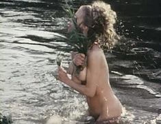 Полностью голая Конни Бут в фильме «Роман с контрабасом» фото #15