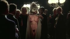 Полностью голая Коринн Клери в фильме «История «О»» фото #6