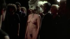 Полностью голая Коринн Клери в фильме «История «О»» фото #9