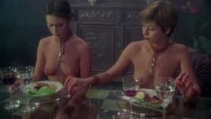 Полностью голая Коринн Клери в фильме «История «О»» фото #103