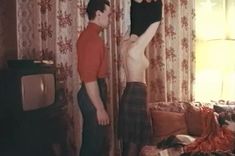 Голая грудь Ксении Качалиной в фильме «Дикая любовь» фото #1