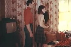 Голая грудь Ксении Качалиной в фильме «Дикая любовь» фото #2