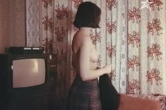 Голая грудь Ксении Качалиной в фильме «Дикая любовь» фото #9