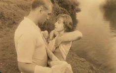 Ксения Качалина оголила грудь в фильме «Праздник» фото #3