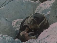 Лариса Кадочникова засветила голую грудь в фильме «Наперекор всему» фото #3