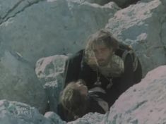 Лариса Кадочникова засветила голую грудь в фильме «Наперекор всему» фото #5