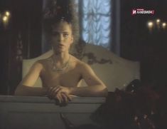 Лариса Шахворостова снялась голой в фильме «Простодушный» фото #15