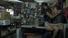 Полностью голая Леви Трэн в сериале «Бесстыжие» фото #11