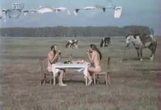 Полностью голая Лидия Байрашевская в фильме «Стерва» фото #13