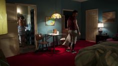 Голые сиськи Лины Эско в сериале «Королевство» фото #1