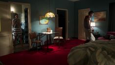 Голые сиськи Лины Эско в сериале «Королевство» фото #2