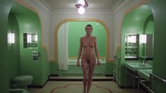 Полностью голая Лия Белдам в фильме «Сияние» фото #3