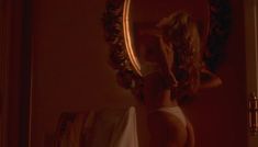 Голая грудь Лори Сингер в фильме «Мрачный закат» фото #3