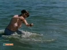 Шикарная голая грудь Любви Богдан в фильме «Сотворение любви» фото #1