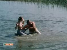 Шикарная голая грудь Любви Богдан в фильме «Сотворение любви» фото #17