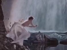 Любовь Орлова снялась голой в фильме «Русский сувенир» фото #1