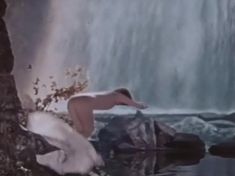 Любовь Орлова снялась голой в фильме «Русский сувенир» фото #2