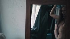 Любовь Соколинская показала голую грудь в фильме «Параллельные прямые пересекаются в бесконечности» фото #3