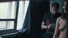 Любовь Соколинская показала голую грудь в фильме «Параллельные прямые пересекаются в бесконечности» фото #4