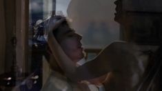 Лянка Грыу снялась голой в сериале «Шерлок Холмс» фото #1