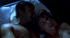 Голая грудь Марии Звонаревой в фильме «Трио» фото #4