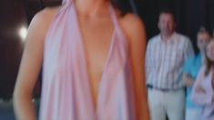 Голая грудь Марии Кононовой в фильме «Смокинг по-рязански» фото #15