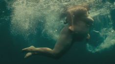 Полностью голая Мария Сокова в фильме «Русалка» фото #3