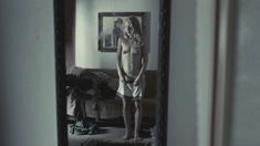 Аккуратная голая грудь Марии Шалаевой в фильме «Русалка» фото #4